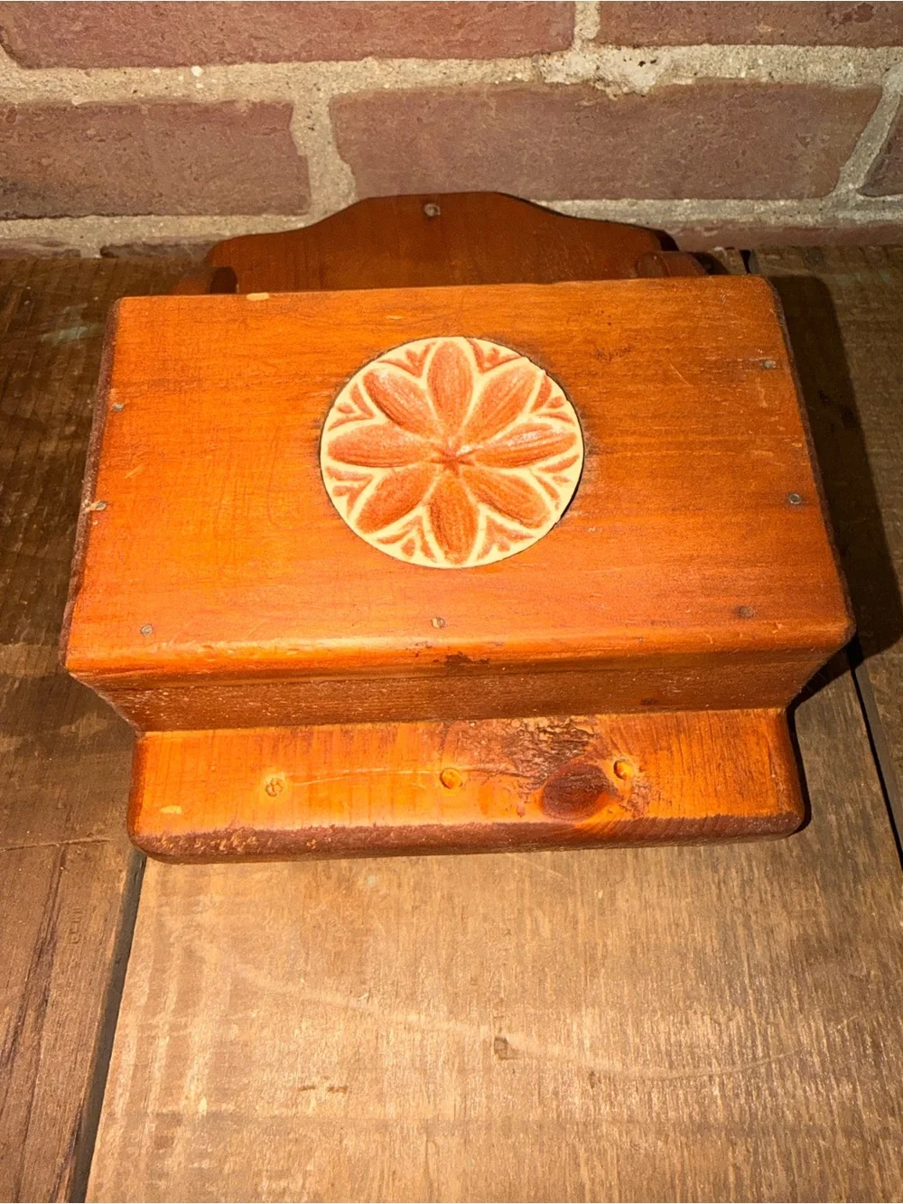 N/A handcrafted style