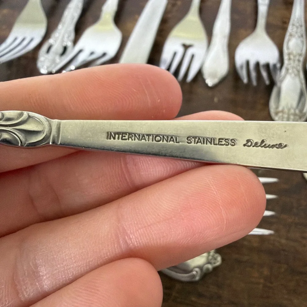 Oneida forks as
