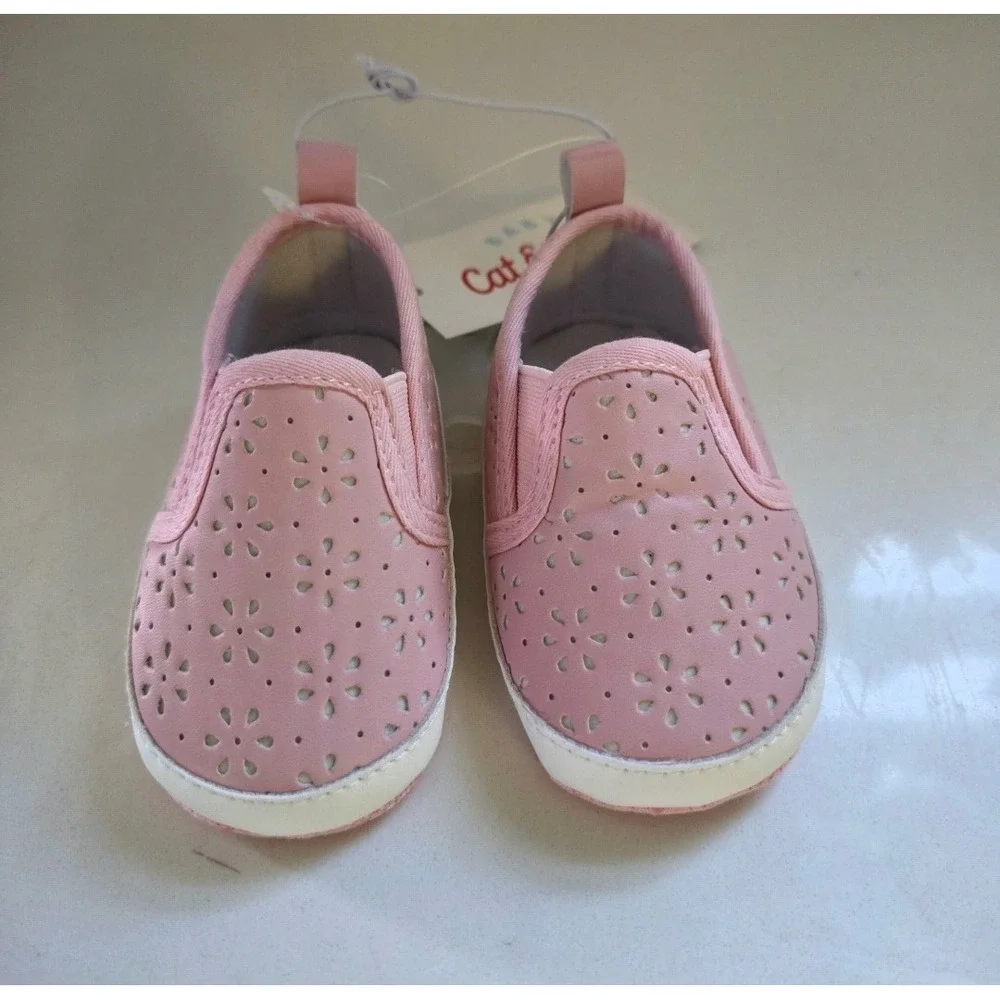 Cat & Jack Baby Girls Pink Floral Eyelet‎ Slip On Crib Shoes Size 6-9 Months NWT