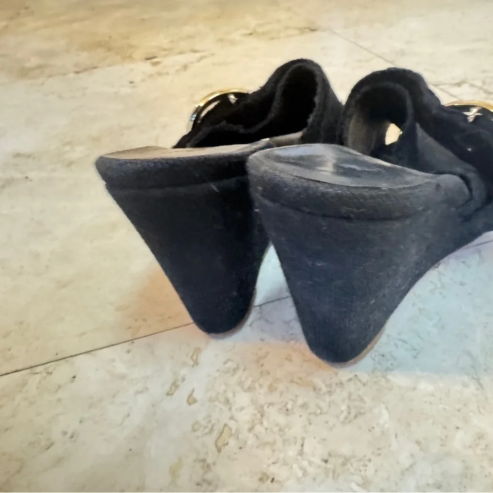 CHANEL women platform