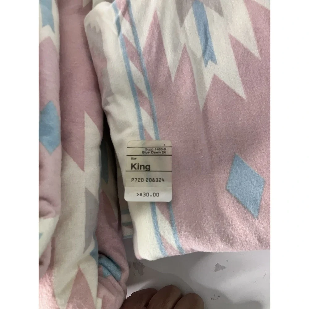 The Unbranded Brand flat those bed