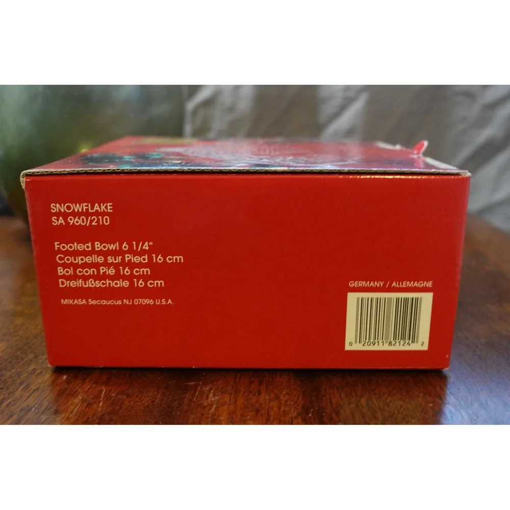 The Unbranded Brand or holiday photos