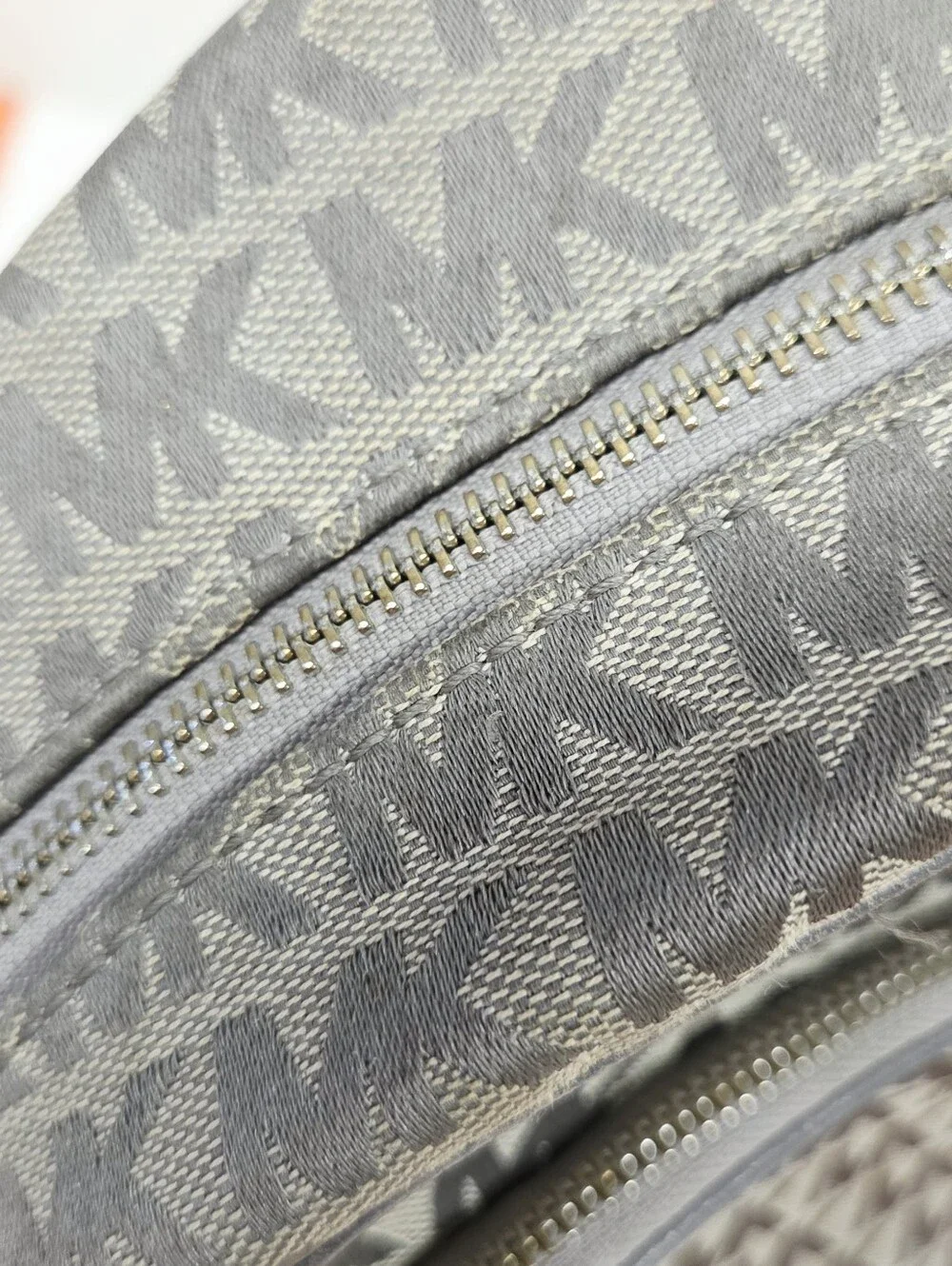 Michael Kors compact michael