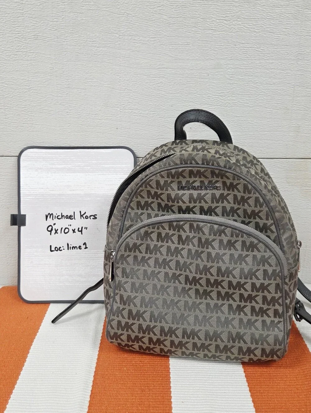 Michael Kors compact michael