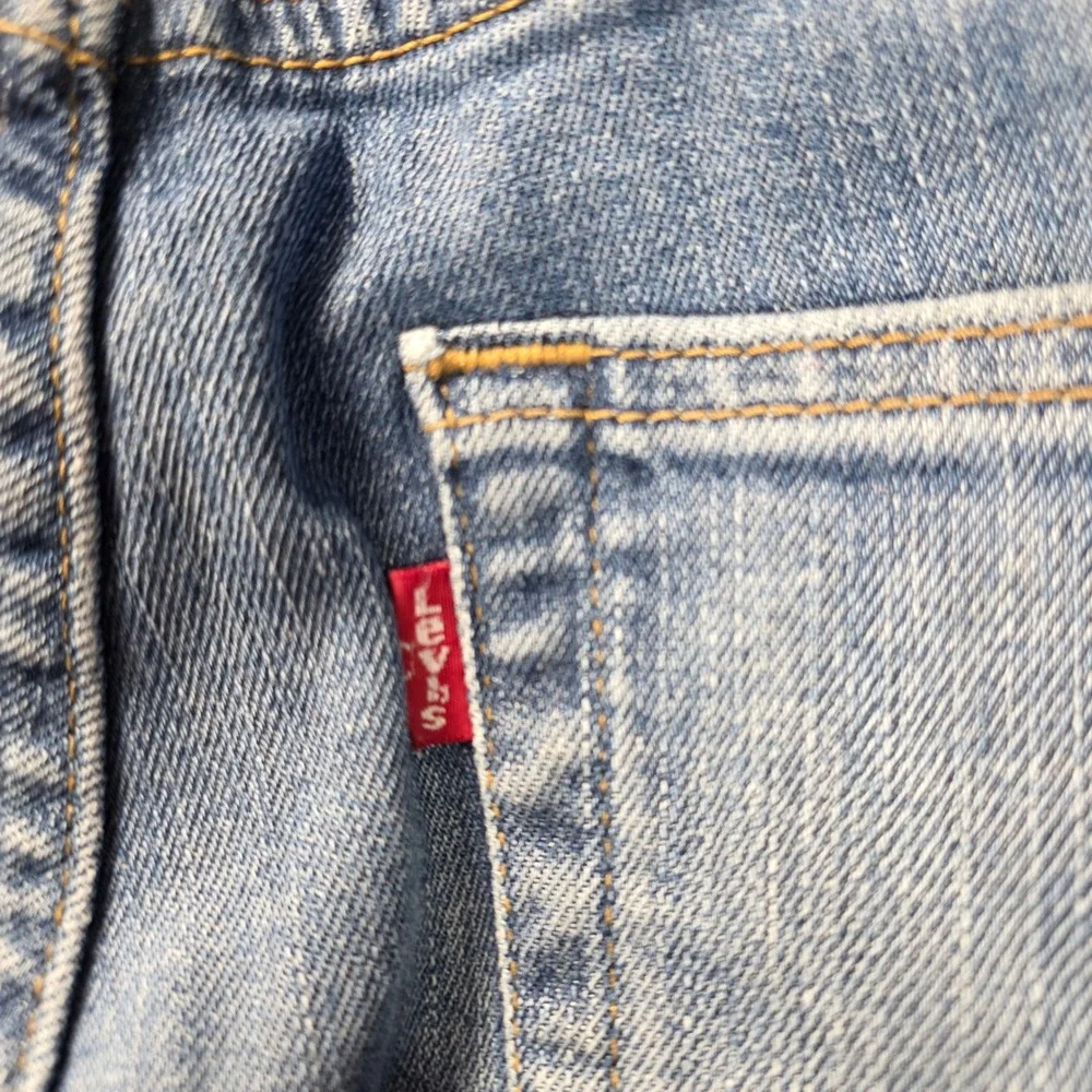 Levis‎ 505 Regular Fit Jeans Mens Blue 38x34 Straight Leg Medium Wash