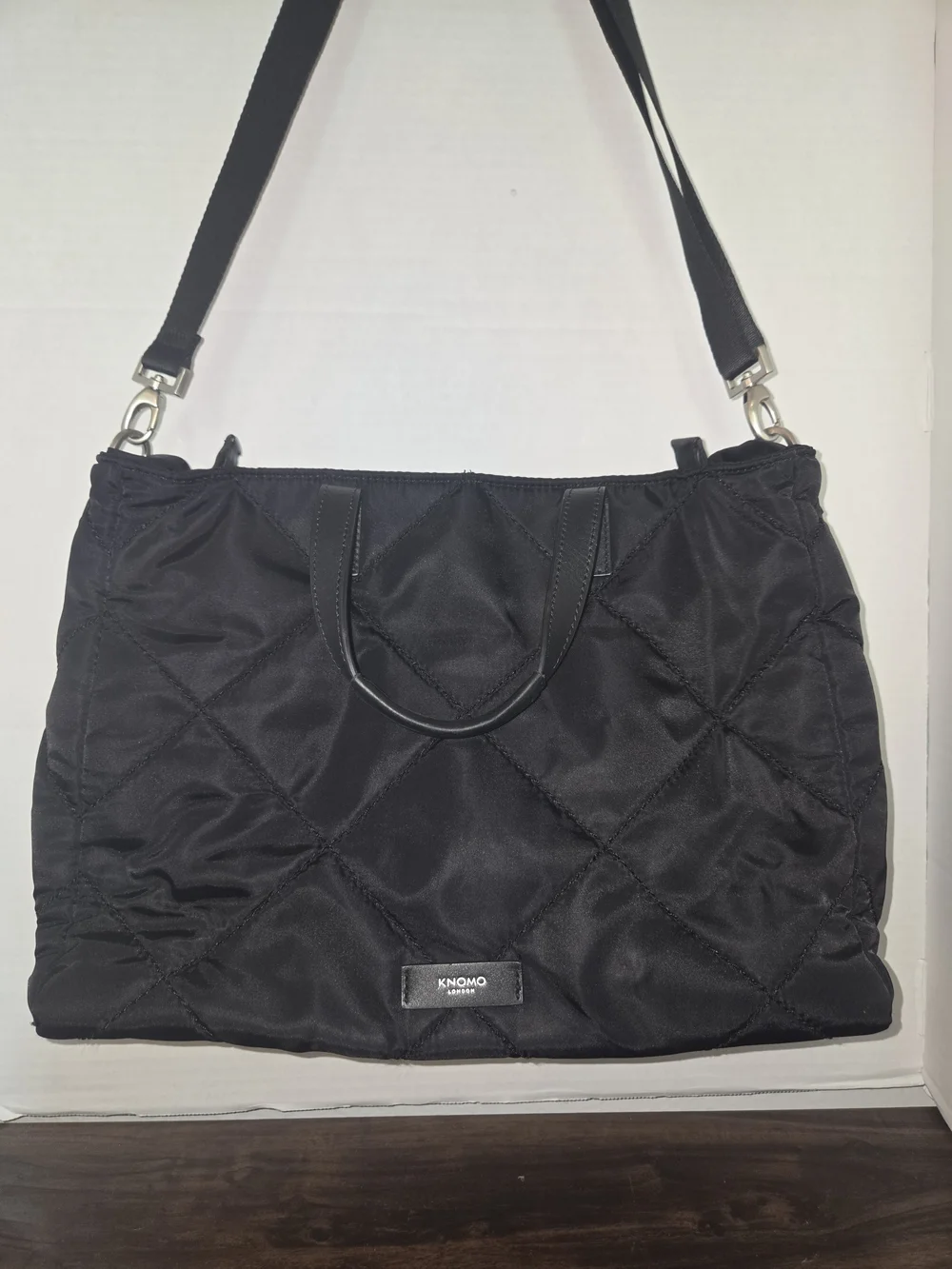 Knomo padded black