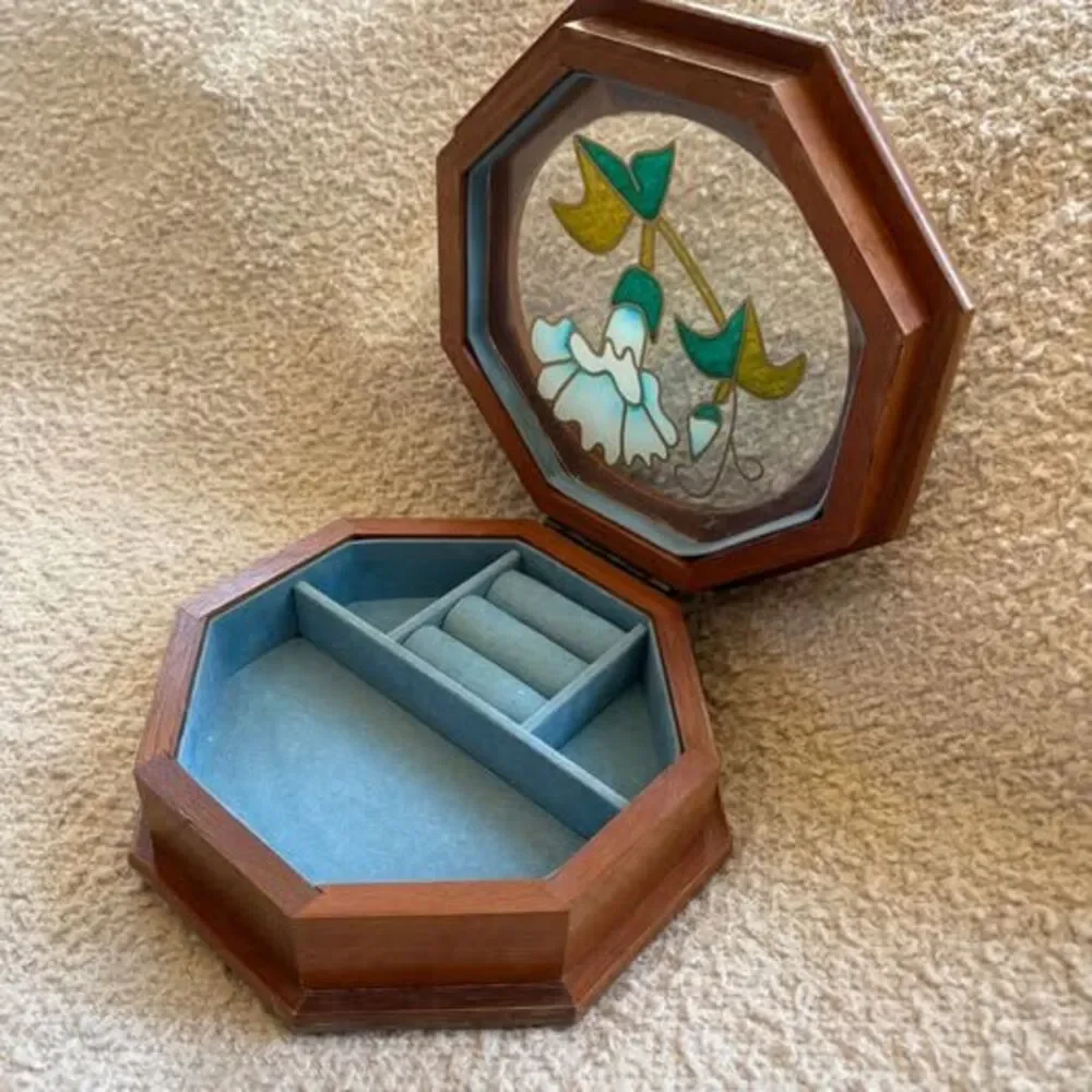Unbranded charming wooden