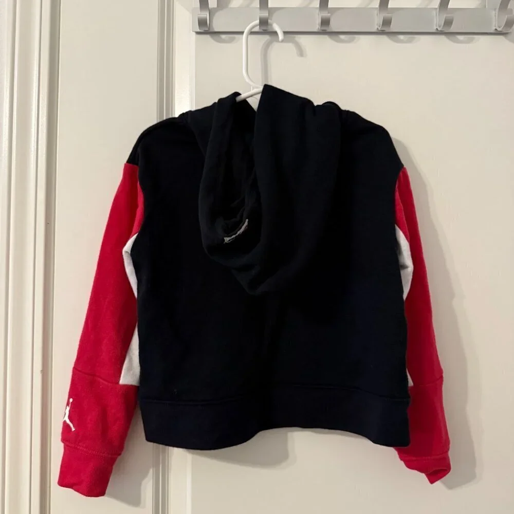 Nike stylish cozy