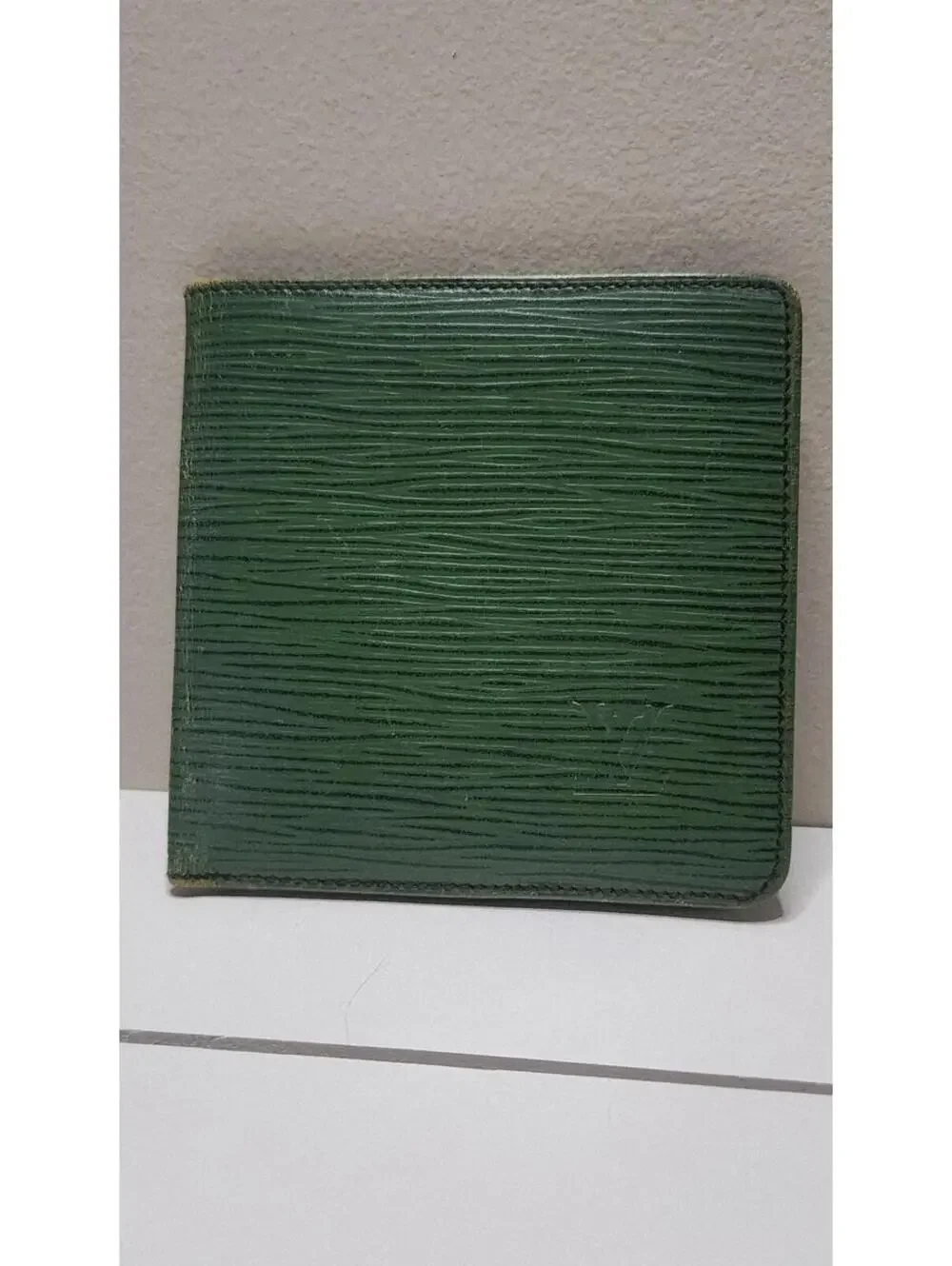 Louis Vuitton Epi Leather Bifold Wallet Green Men's Wallet
