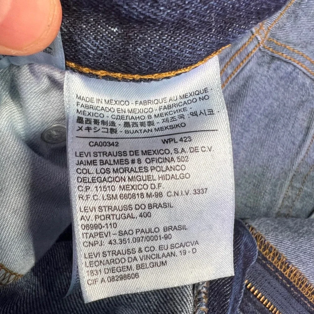 Levi's design look