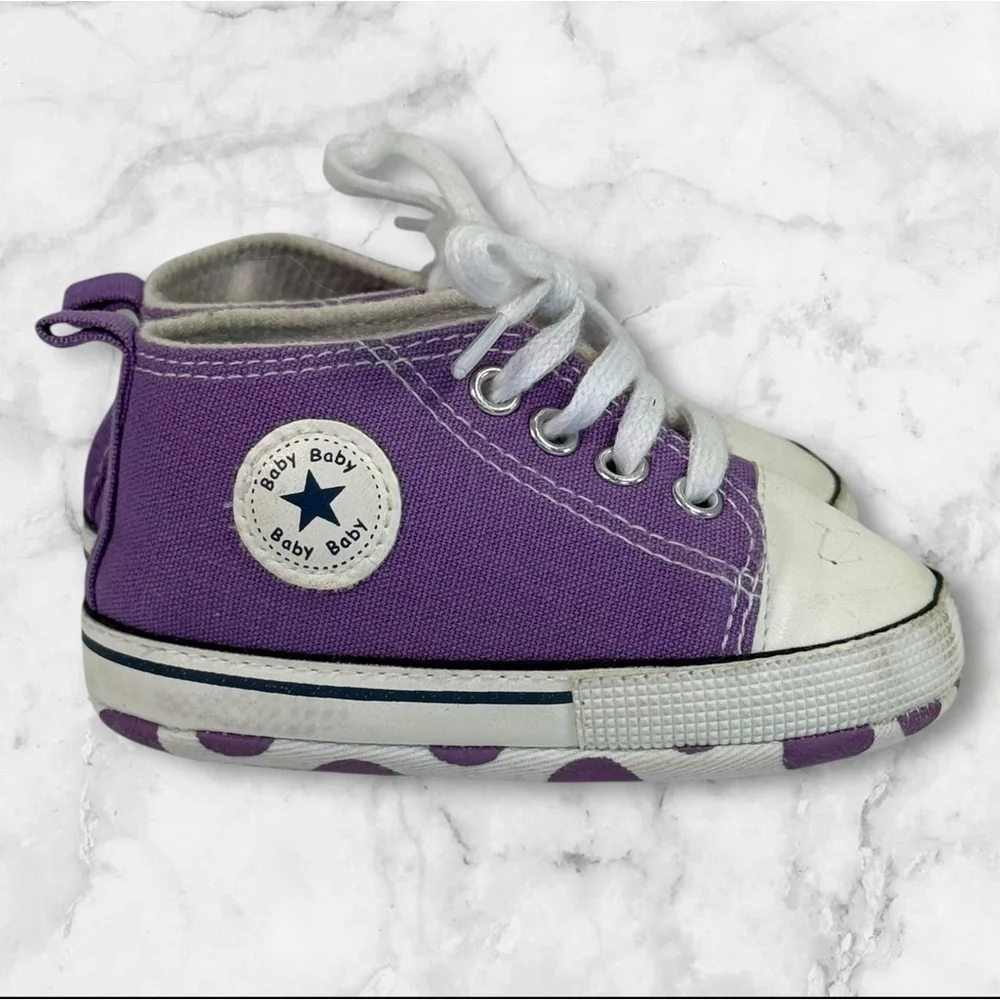 Baby crib shoes size 3