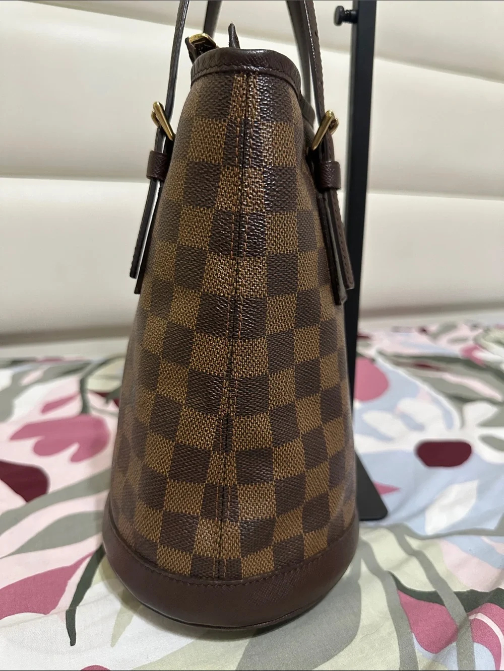 Louis Vuitton Damier Ebene Marais Bucket Bag with Pouch