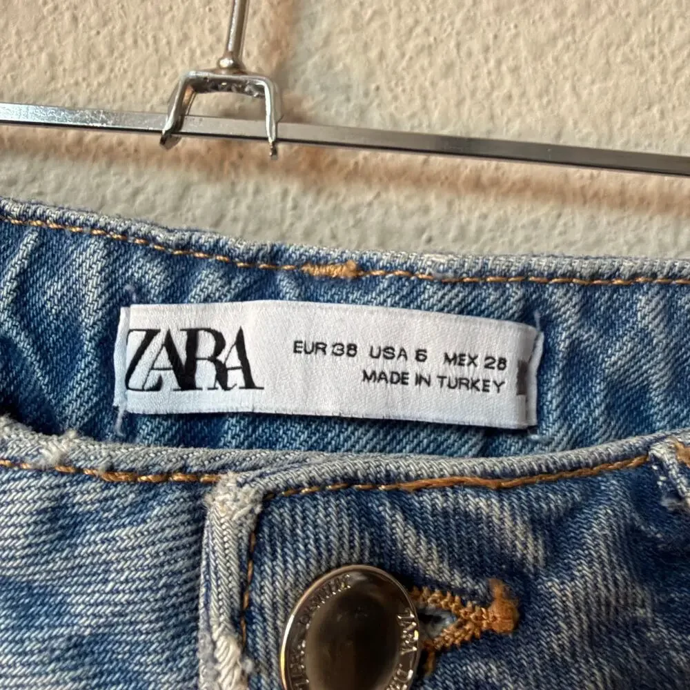 Zara sneakers excellent