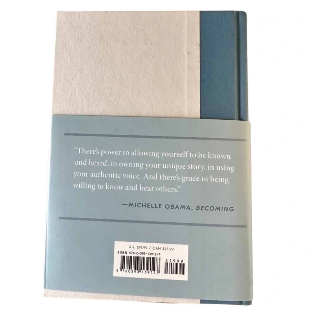 BECOMING: A GUIDED JOURNAL FOR DISCOVERING YOUR VOICE BY MICHELLE OBAMA 📔💙✨