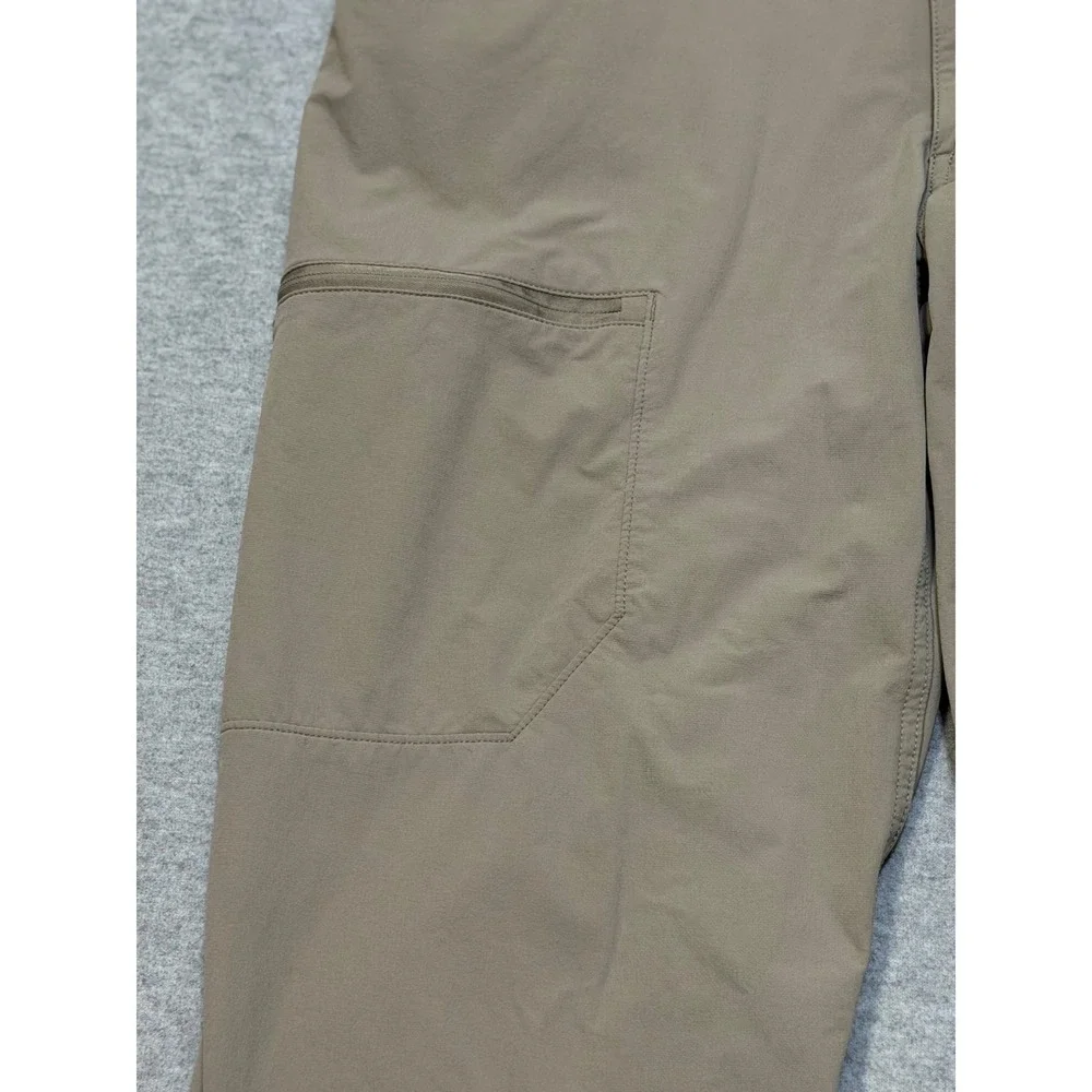 Duluth Trading Co brand duluth