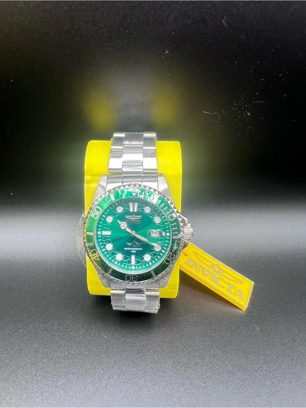 Invicta 30020 this