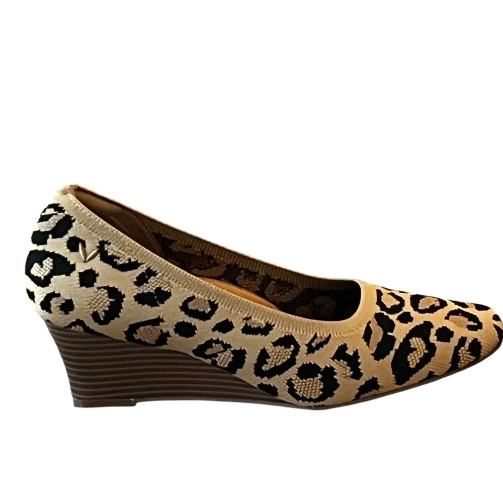 Vivaia product pair