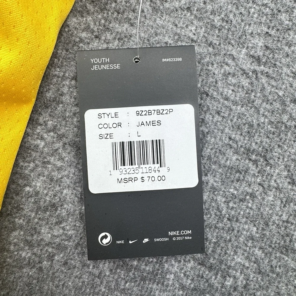 Nike new tags