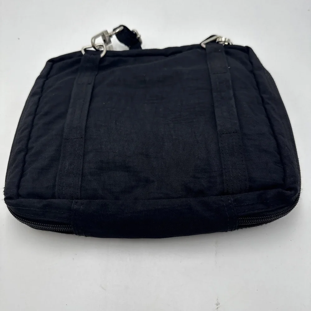 Baggallini this crossbody