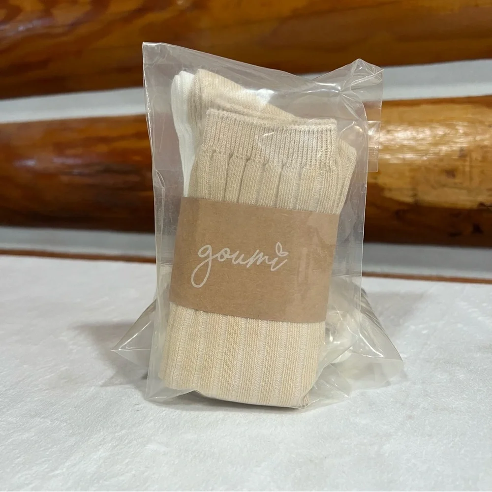 Goumi girl's tan and Cream 2 pack‎ of Socks