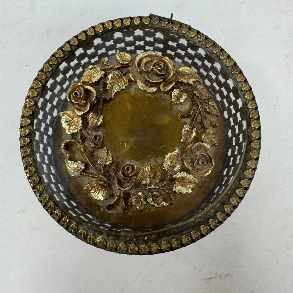 N/A vintage ornate