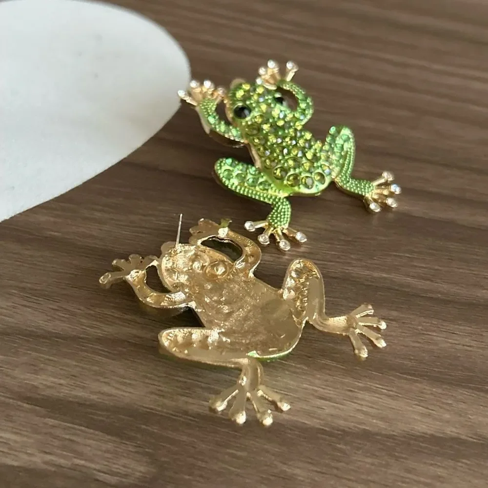 Anthropologie charming frog