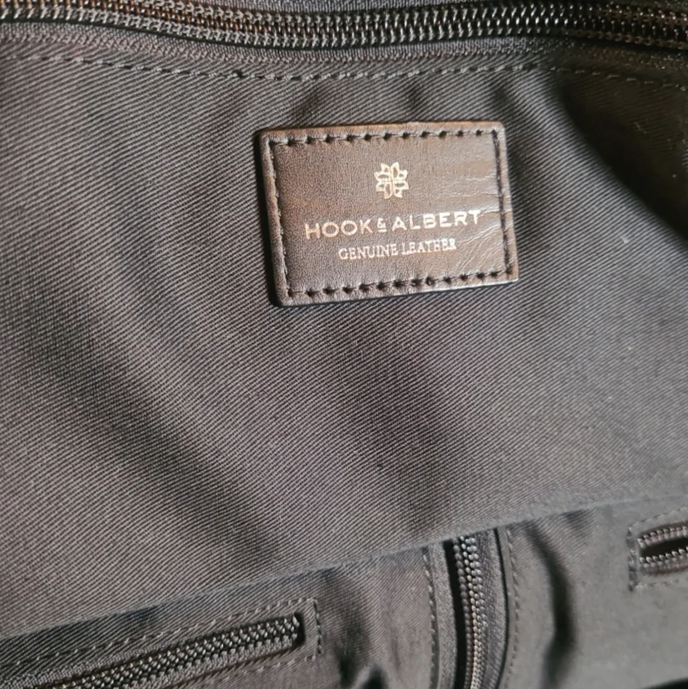 Hook & Albert versatile hook