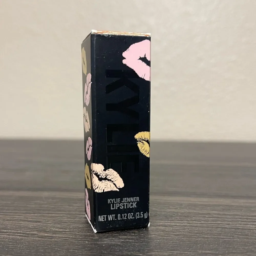 Kylie Cosmetics kylie new