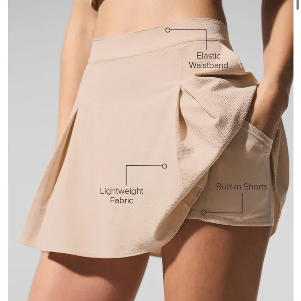 ALO Yoga Beige Pleated Athletic Skort