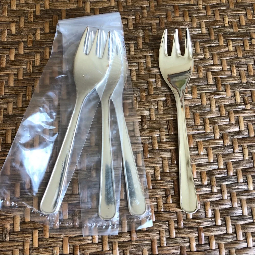 Lot of 4-Leonard Silverplated Italy Silver Plated Small 3-Prong Pickle Forks- 5