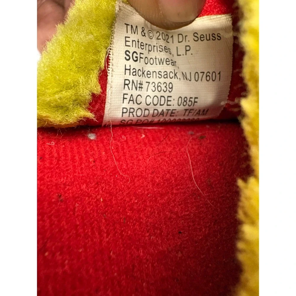 Dr Seuss The Grinch Christmas Plush Slippers Green Red Santa Hat Kids Size 13-1