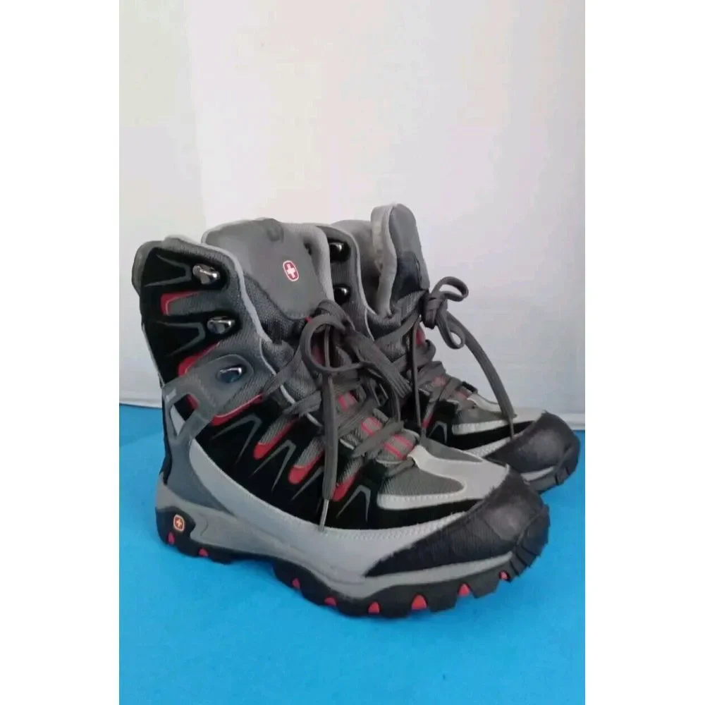 SwissGear military ankle enthusiasts