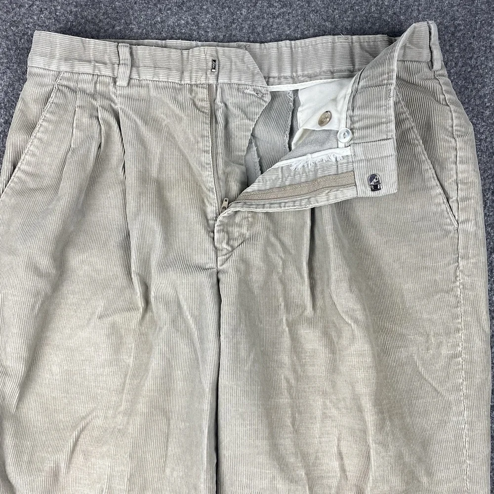 Eddie Bauer corduroy flat