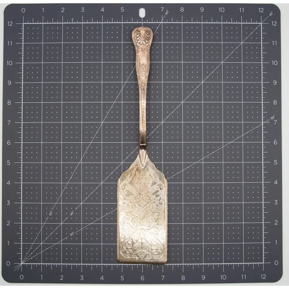 N/A present occasions serrated