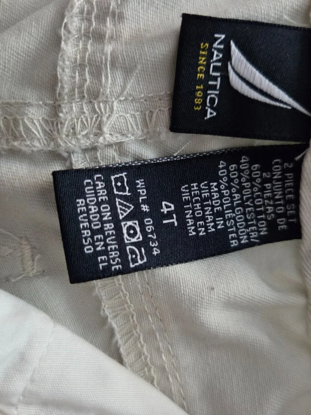 Set of boy's pants 4T,Gymboree, Nautica, OshKosh. All in an excellent condition.