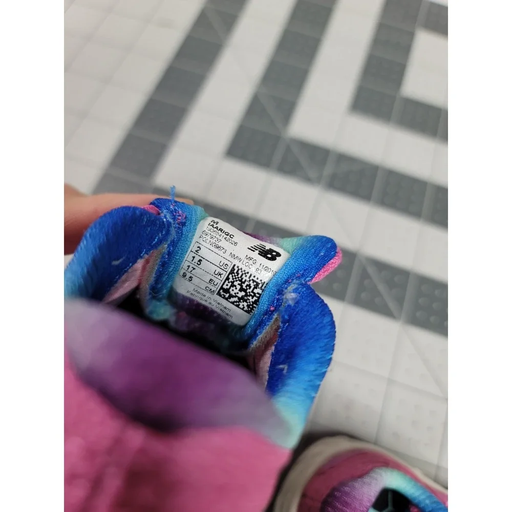 New Balance bright pink