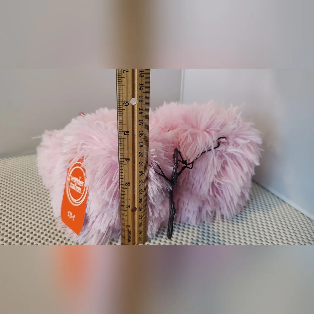 Wonder Nation Little Girl Size 13/1 Monster Claw Slippers Pink Plush NWT