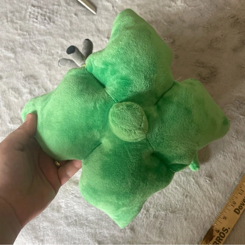 N/A soft green