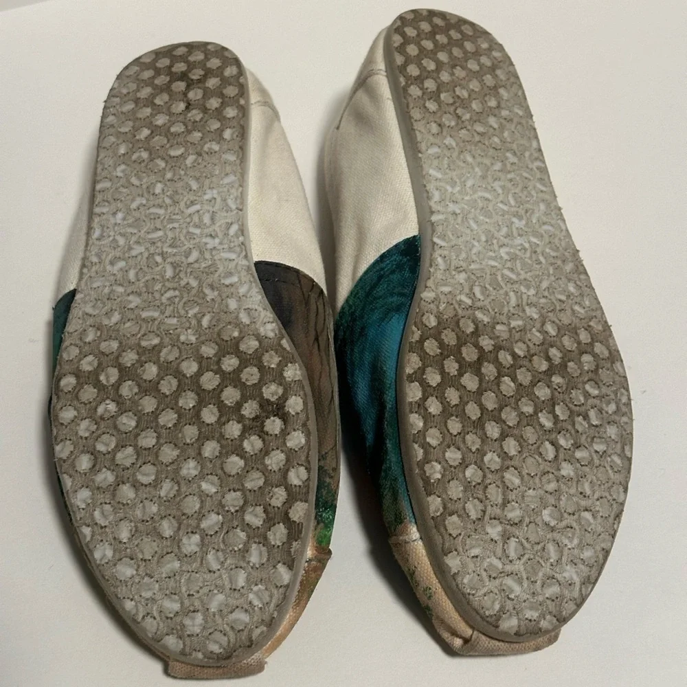 Toms disney inspired