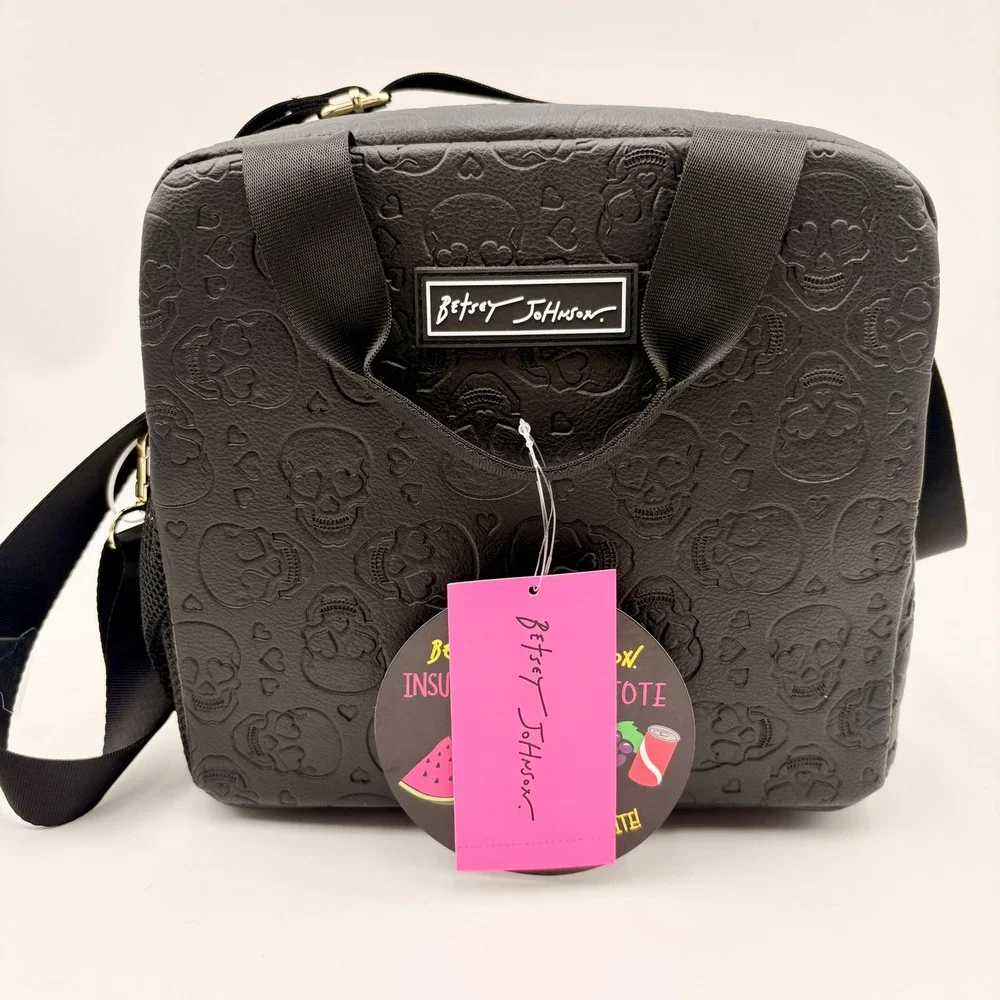 Betsey Johnson insulated lunch