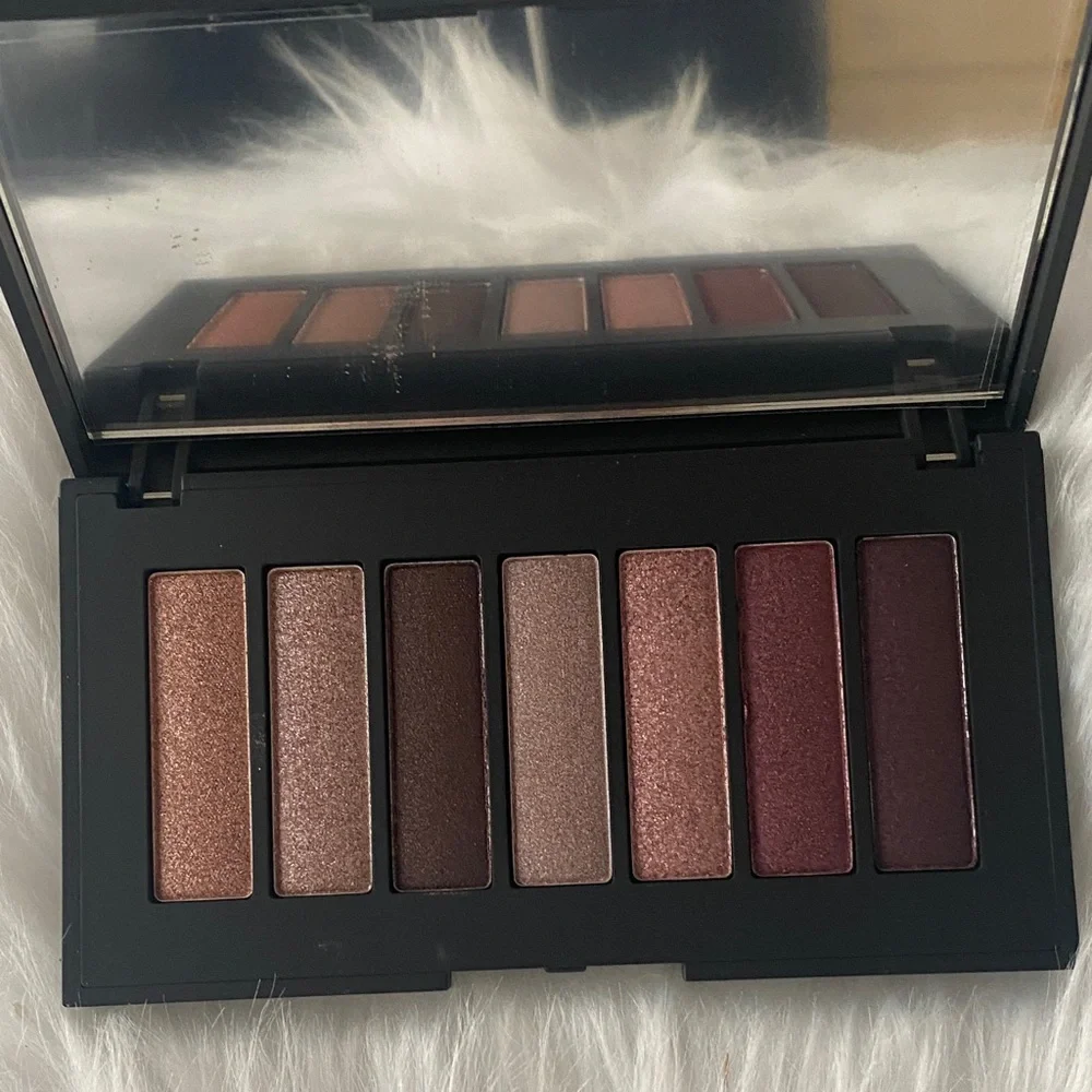 butter LONDON silky eyeshadow