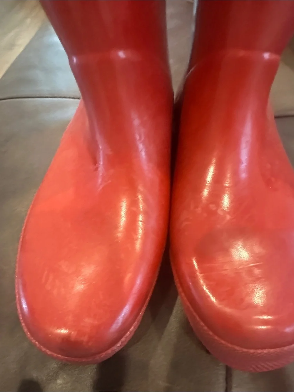 Hunter design rubber