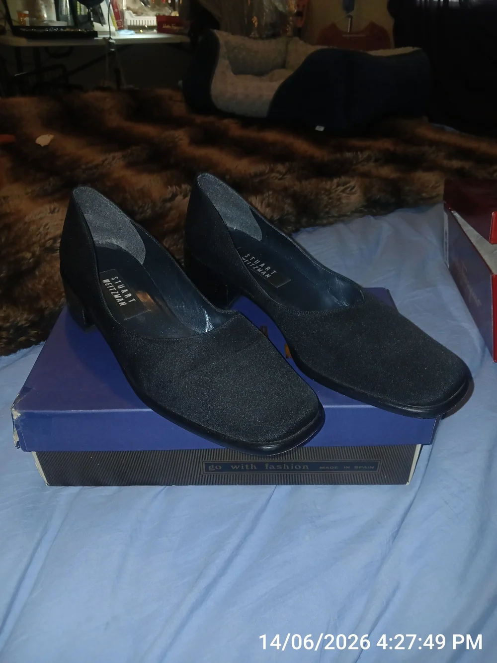 Stuart Weitzman classic stuart