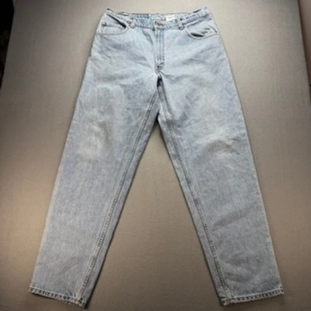 Levis levis 560
