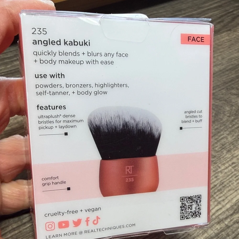 🌻5 for $30🌻 Real Techniques Angled Kabuki Makeup Brush
