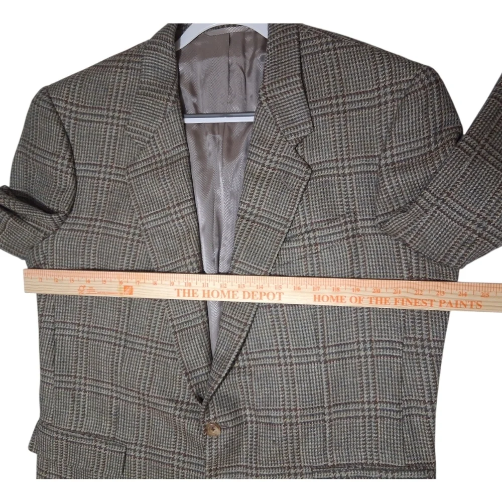 Men's Vintage 1991 Hickey‎ Freeman Sz. 46L Brown Plaid Sport Coat