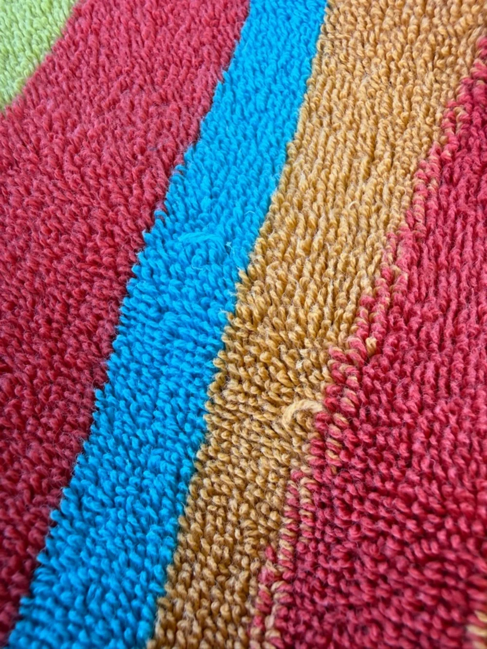 The Painted Beach Surfboard Stripe Beach Towel 100% Cotton Colorful 38x66 FLAWS