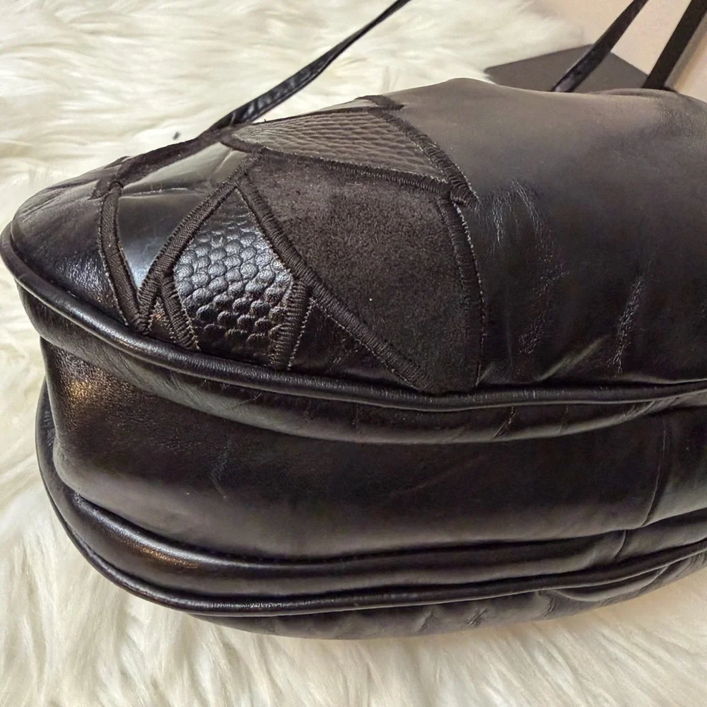 Susan Gail chic black