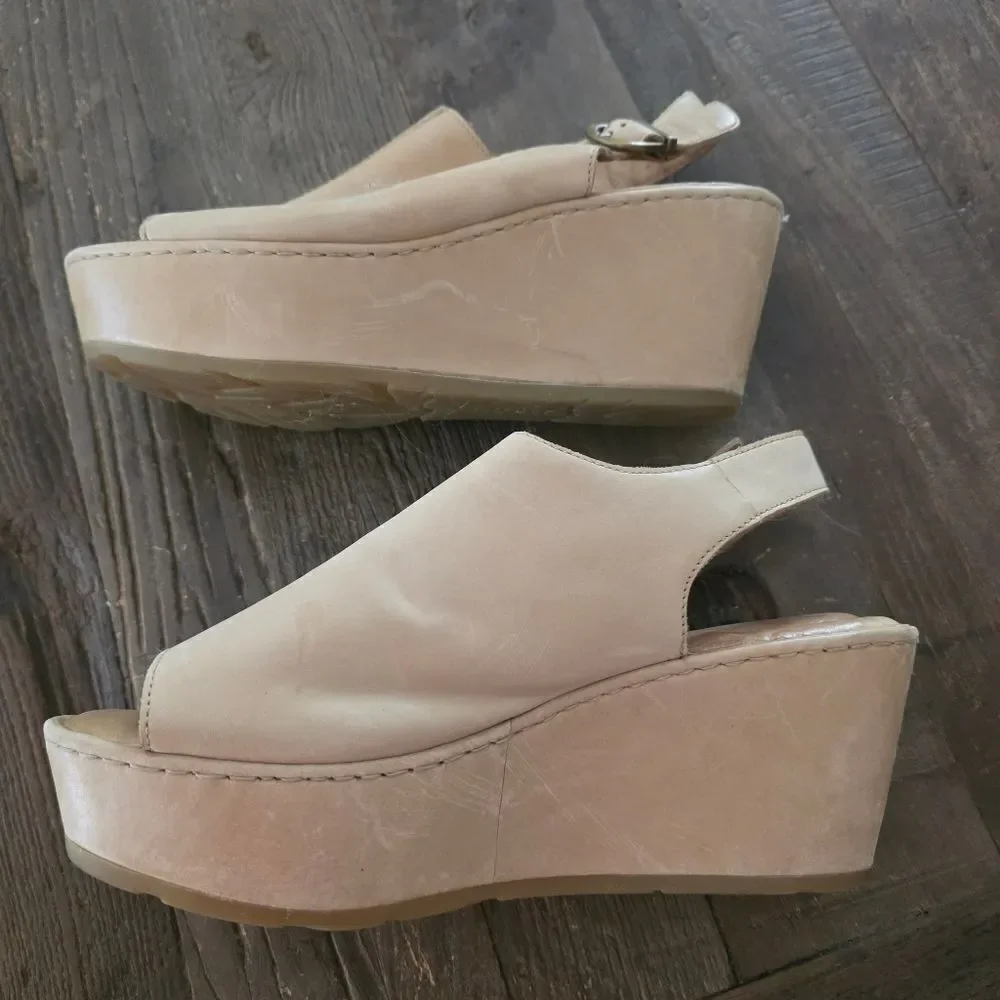 Born wedge style