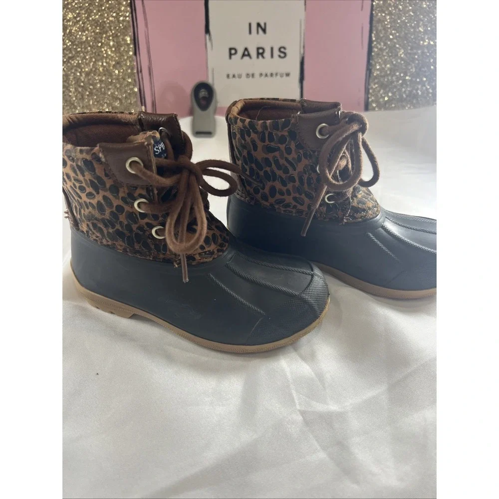 Sperry port rain